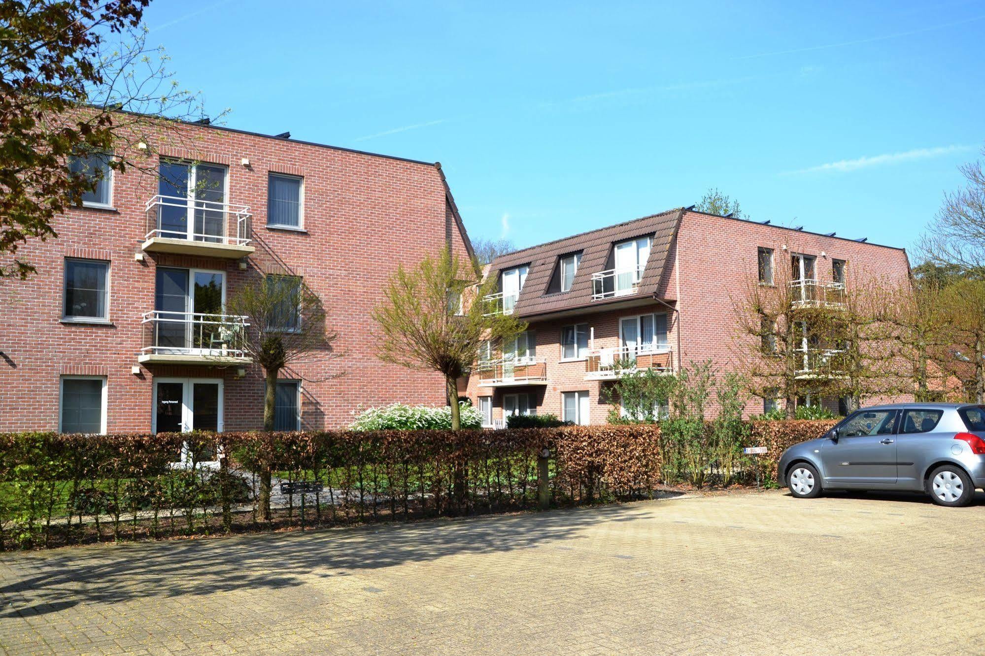 Lindehof Serviced Flats Zoersel Exterior foto